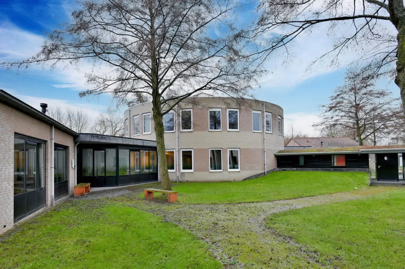GGZ Almere zijaanzicht